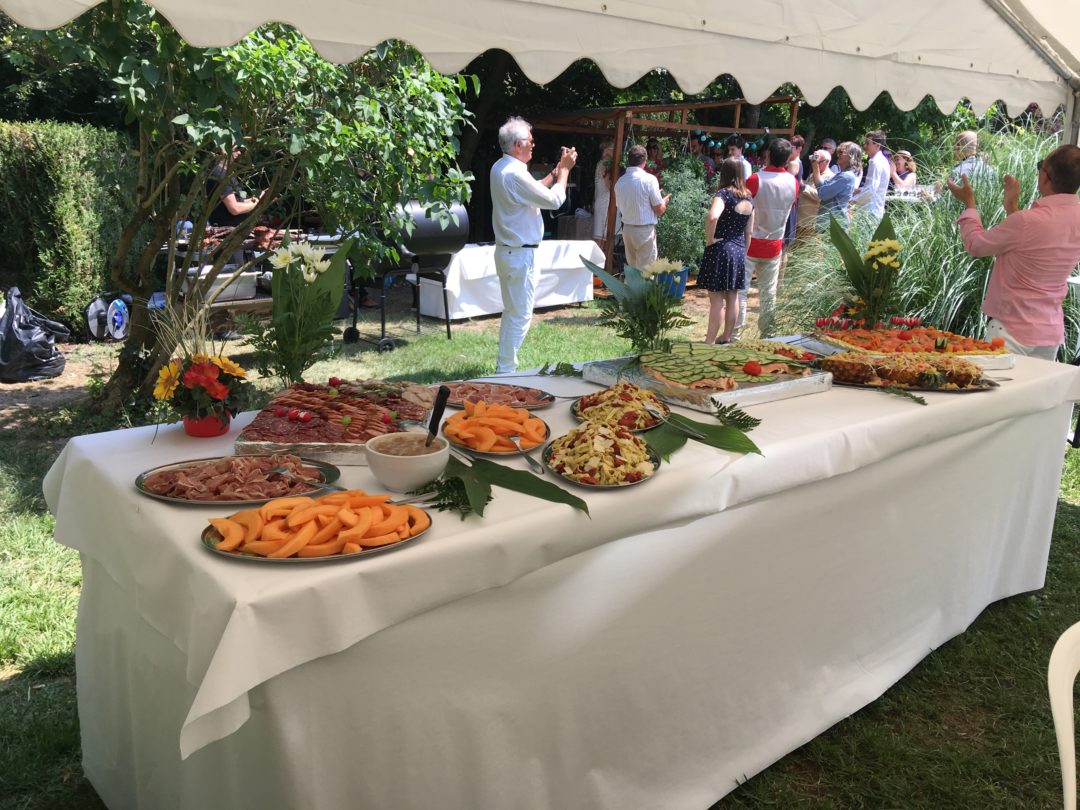Baptême buffet froid avec grillade - Traiteur cocktail dinatoire